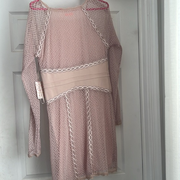 ⭐️ SALE ⭐️  Free People Champagne Dress - Picture 5 of 5